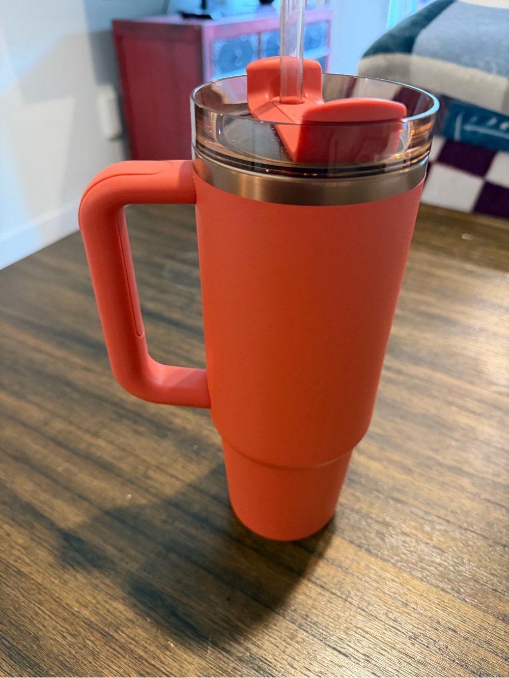 Stanley Coral Red Insulated Mug with Handle and Straw - Picture 2 of 3